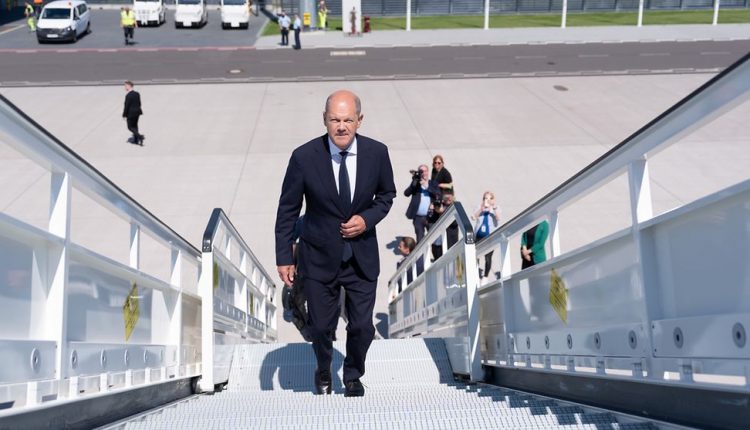 NATO toplantısı için ABD’ye giden Şansölye Scholz, ‘Almanya önemli rol oynayacak’