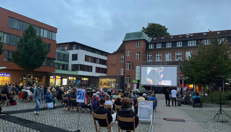 Sommer Kino – Yaz Sineması: Almanya’da Hâlâ En Popüler Etkinliklerden Biri