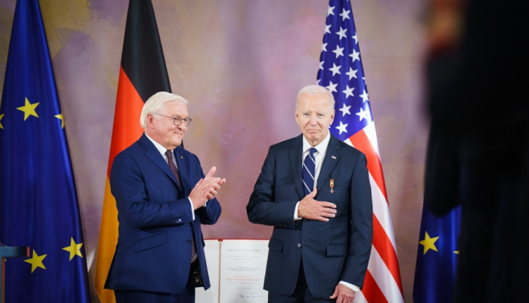 Almanya Cumhurbaşkanı Steinmeier, ABD Başkanı Joe Biden’a „Siz bir Demokrasi Işığısınız“ dedi