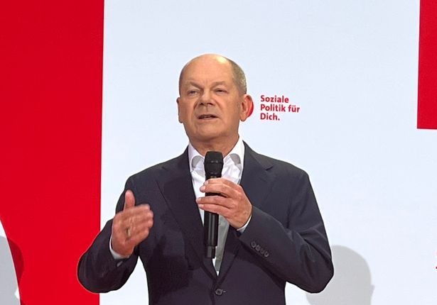 SPD Yönetimi Olaf Scholz’u Resmi Olarak Şansölye Adayı Gösterdi