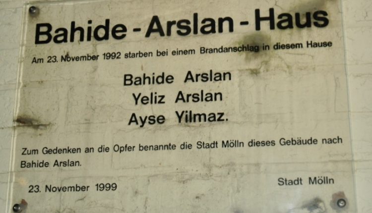 „Mölln: 32 Yıldır Dinmeyen Acı“