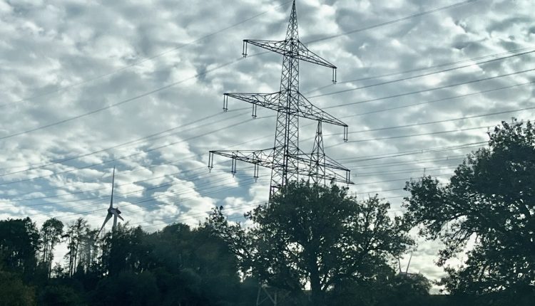 „Almanya’da Üretim: Enerjide Çöküş, Elektrik Ekipmanlarında Yükseliş“