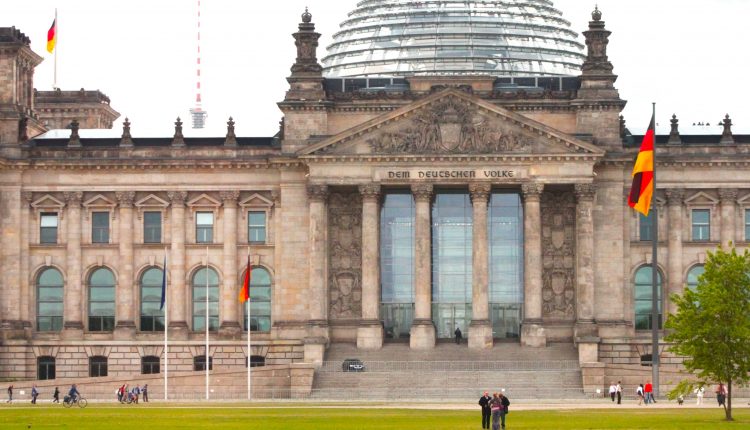 Bund investiert 100 Milliarden in Städte und Gemeinden – Federal hükûmetten şehir ve belediyelere 100 milyar euro