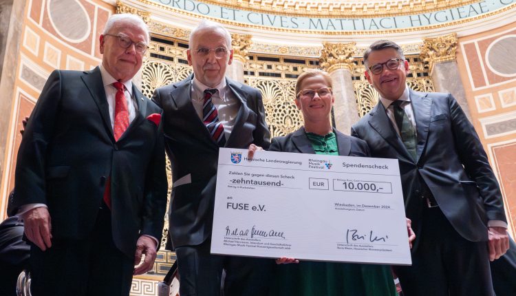 „Hessen Başbakanı Rhein, Nadir Hastalıklar Merkezi FUSE e.V.’ya 10.000 Euro Bağış Yaptı“