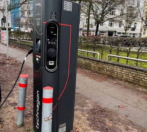 „Hamburg’da Elektrikli Taksilere Geçiş İçin Yeni Teşvik Programı“
