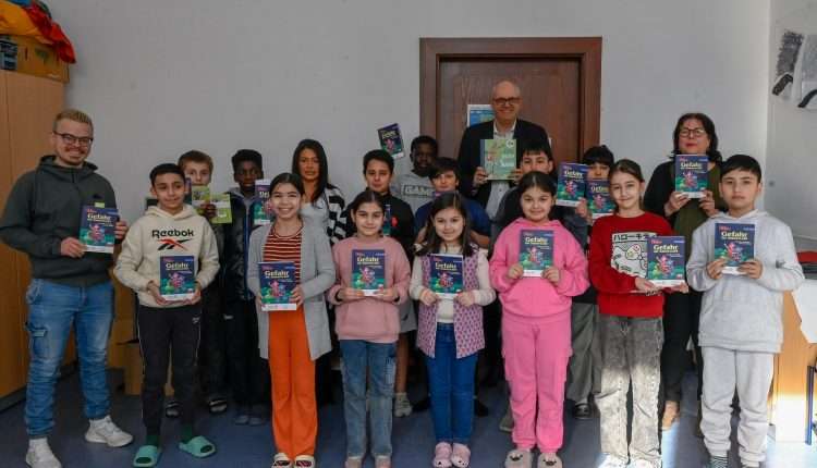 Başbakan Bovenschulte, “Bremer Okuma Saati” Etkinliğine Katıldı