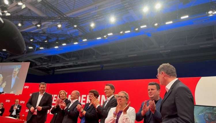 SPD zieht Bilanz und stellt die Weichen neu-                                        SPD Kongresi’nde Değişim Rüzgârı: