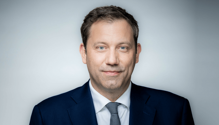 500-Milliarden-Paket für Deutschlands Zukunft beschlossen/Almanya’nın Geleceği İçin 500 Milyar Euroluk Yatırım