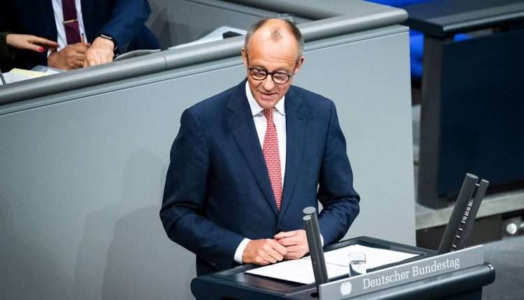 Merz kündigt Kurswechsel in der Migrationspolitik an/ “Düzensiz Göçü Kontrol Altına Alıyoruz”