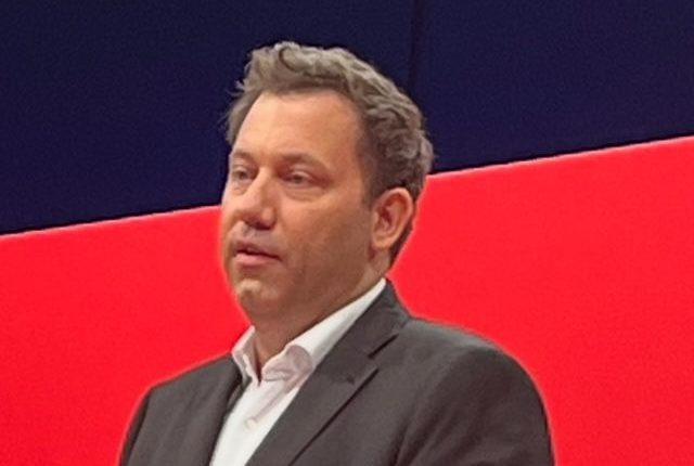 Deutschland stärkt Investitionen/ Almanya’dan Yatırımı Güçlendirecek Yasa