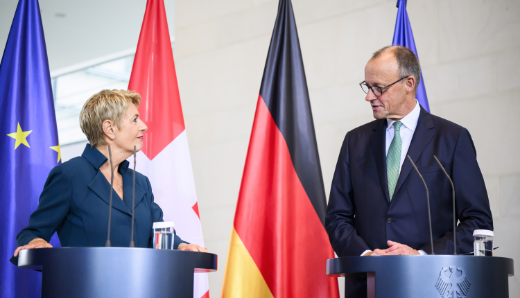 Deutschland und die Schweiz wollen Partnerschaft vertiefen/Almanya ve İsviçre ilişkileri güçlendiriyor