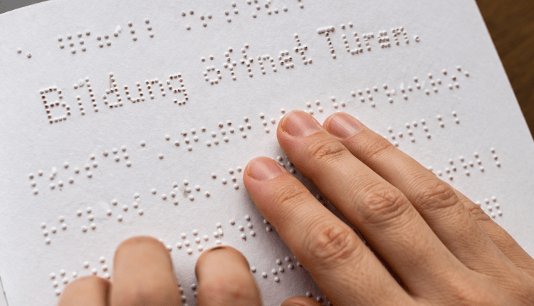 Braille vor UNESCO-Anerkennung/Braille UNESCO yolunda