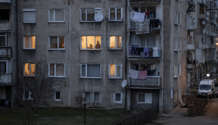 Jeder dritte Ausländer lebt in Deutschland auf engem Raum/ Her 3 yabancıdan biri dar evde yaşıyor
