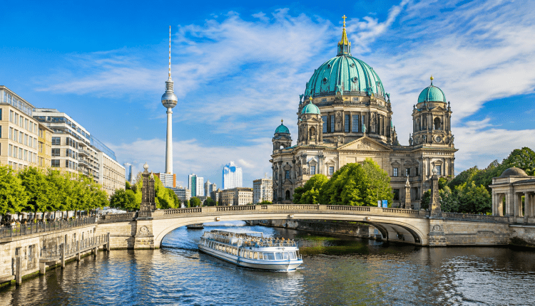 Tourismus erreicht Halbjahresrekord trotz Rückgang im Juni/Turizmde haziran düşüşüne rağmen rekor