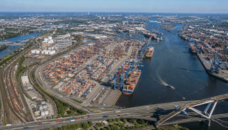 HGK baut Logistikstandort im Hamburger Hafen aus/ HGK Hamburg’daki lojistik merkezini büyütüyor
