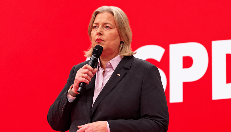 Bärbel Bas tritt von beiden Ämtern zurück/Bärbel Bas iki görevinden istifa etti